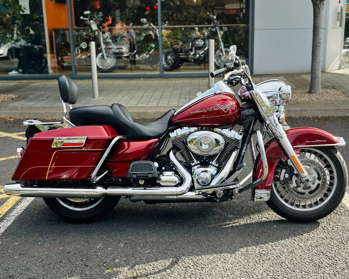 HARLEY-DAVIDSON ROAD KING - Image 1