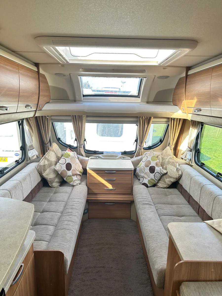 ✨STUNNING SWIFT CONQUEROR 4 BERTH SILVER SIDE ✨ - Image 4