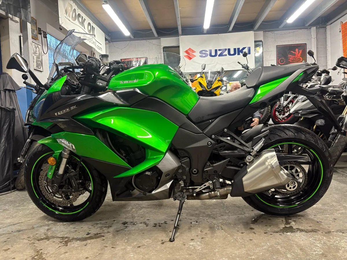 2017 Kawasaki Z1000SX - Image 4