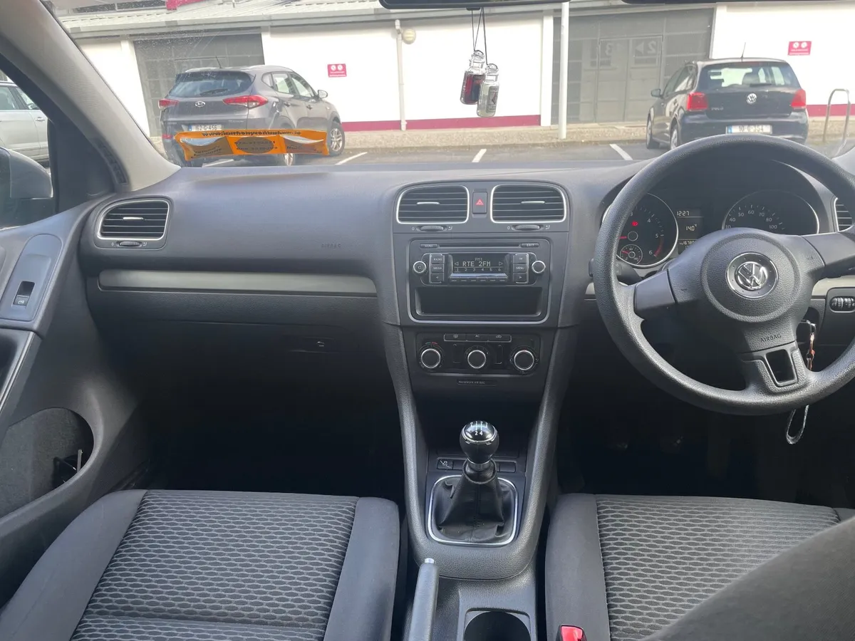 Volkswagen Golf 2012 - Image 4