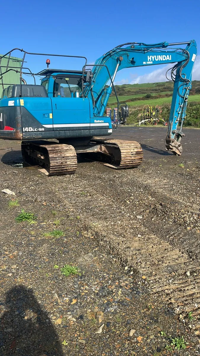 2015 Hyundai Excavator 140LC-9R - Image 3