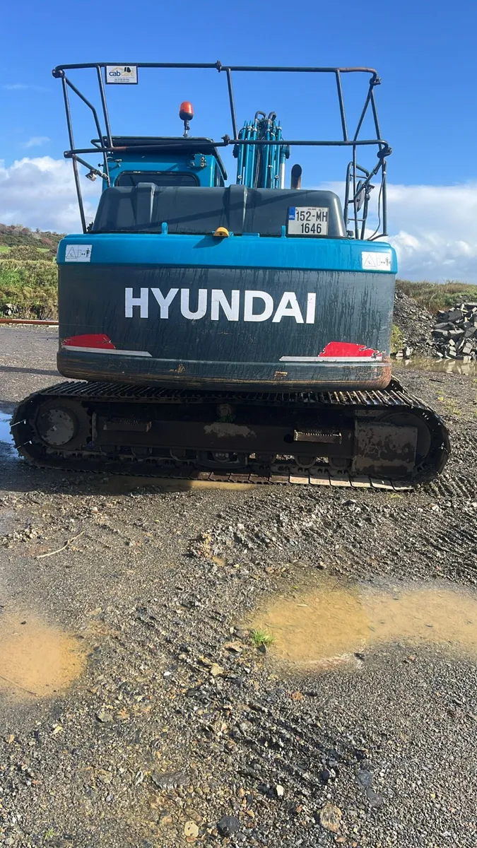 2015 Hyundai Excavator 140LC-9R - Image 2