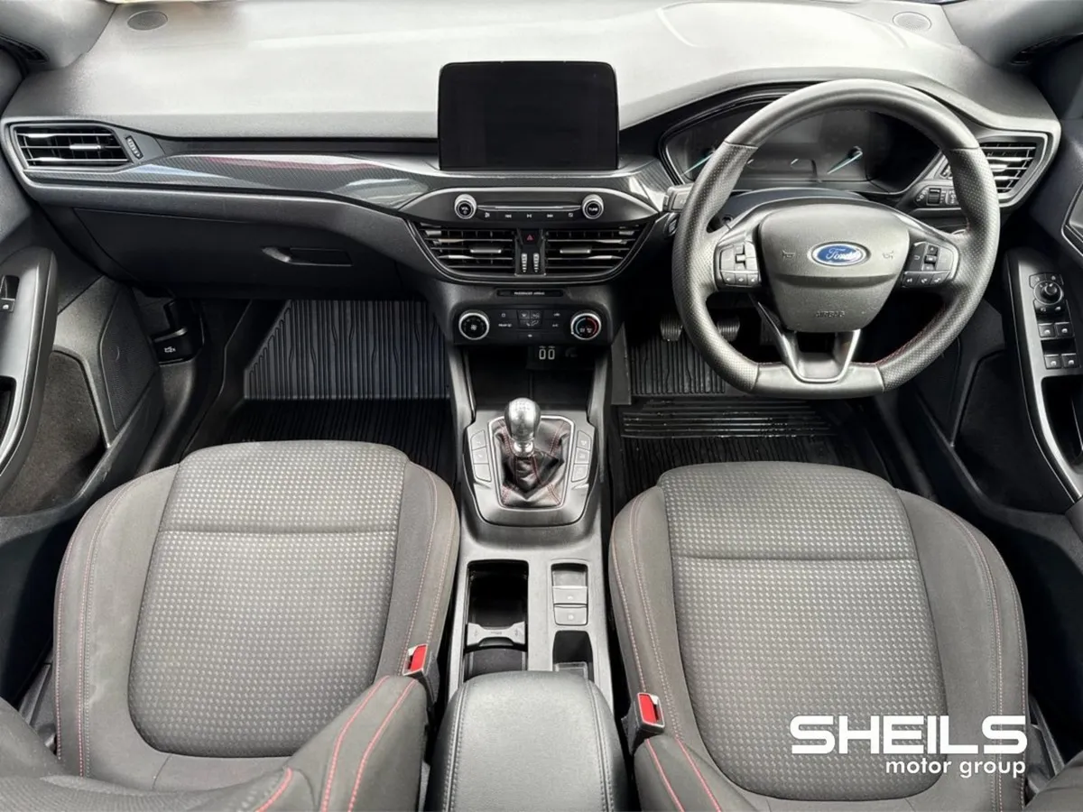 Ford Focus 1.0t Ecoboost Hybrid 125PS St-line - Image 3