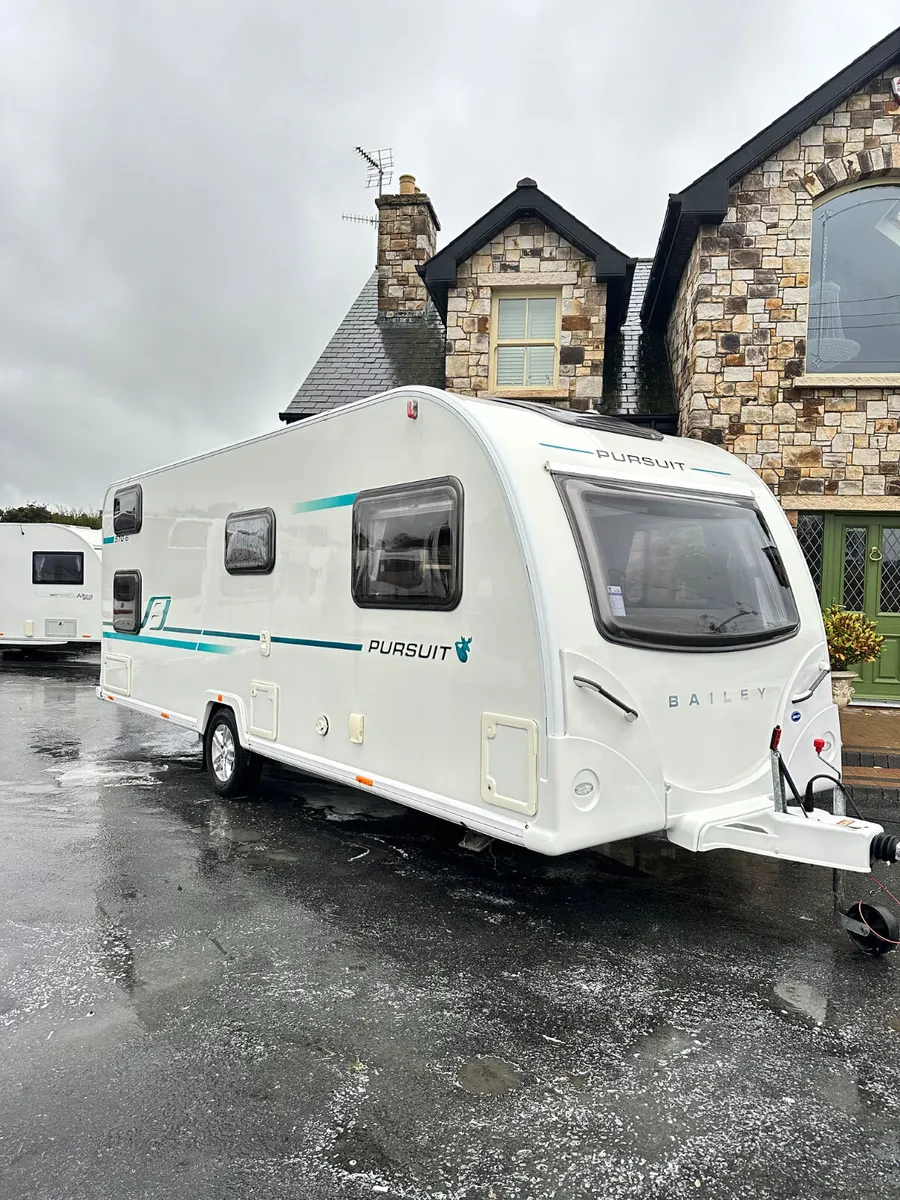 ✨STUNNING 2017 BAILEY PURSUIT 6 BERTH✨ - Image 1