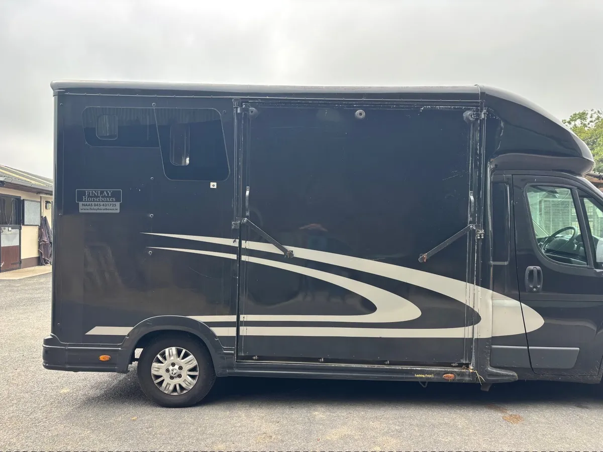 Horse lorry - Image 4