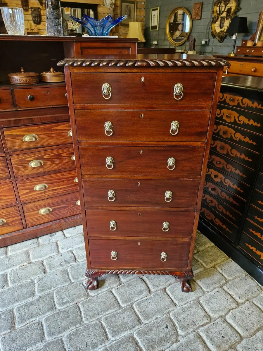 Chest - Image 1