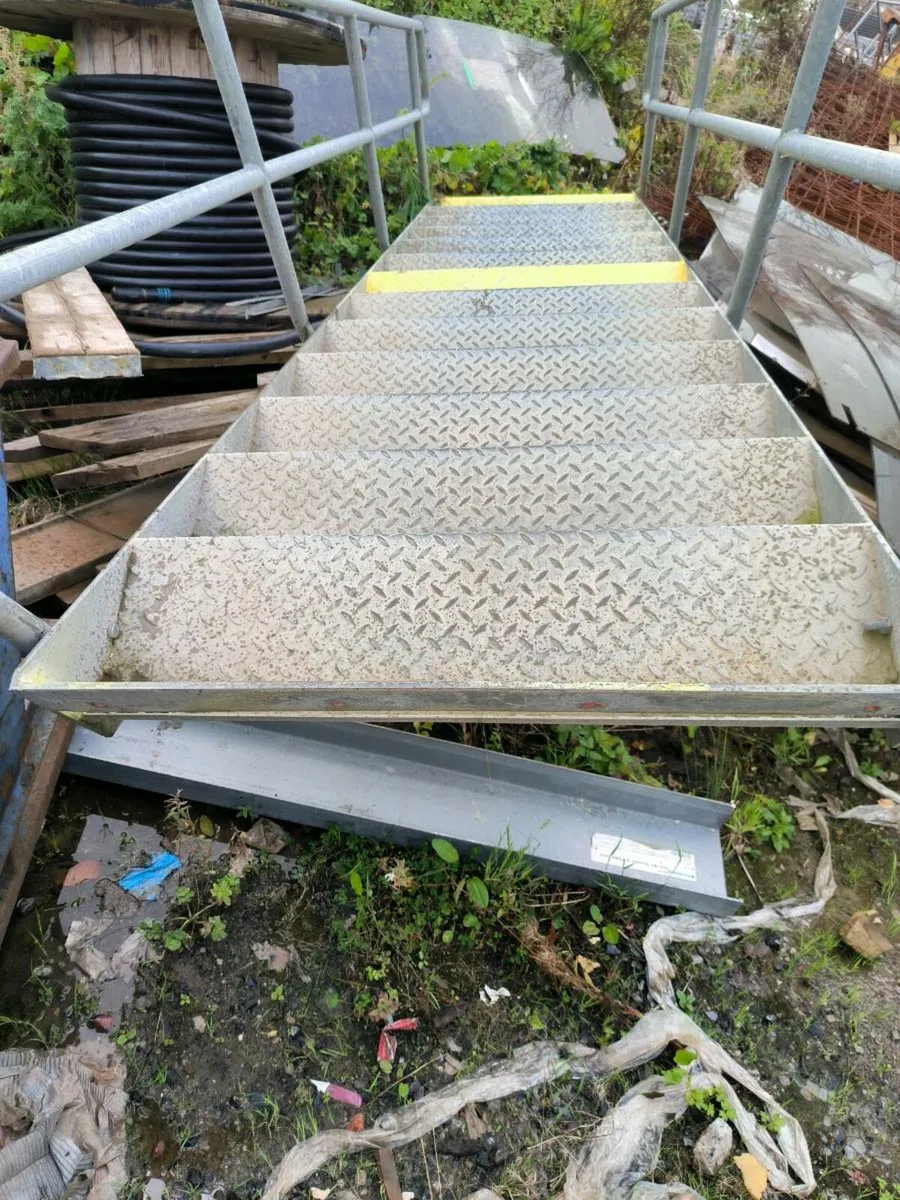 Galvanized steps - Image 3