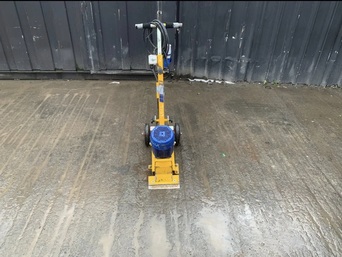 SPE MS230 Tile Lifter - Image 1