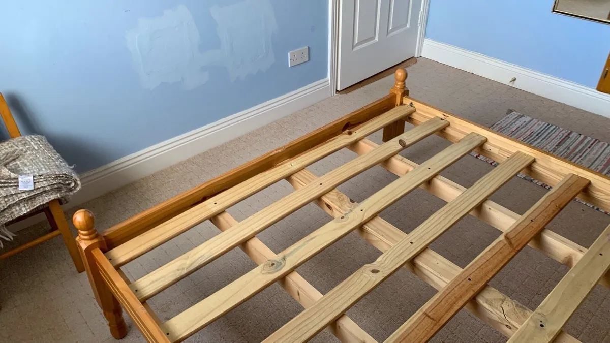 Pine bed frame and mattress 4.6 - Image 3