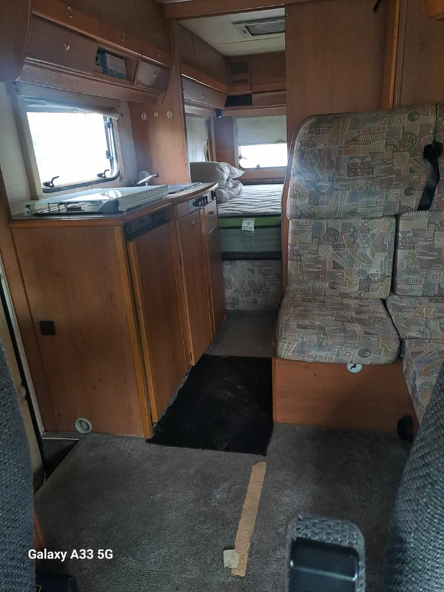 Motorhome - Image 4