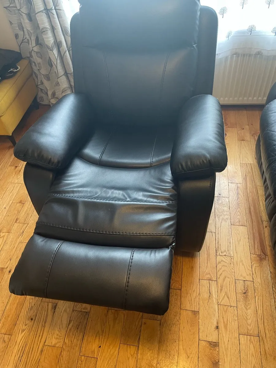 Armchair - Image 3