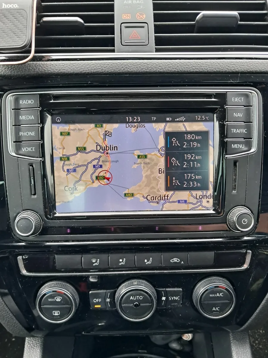 Volkswagen Jetta 2017 - Image 3