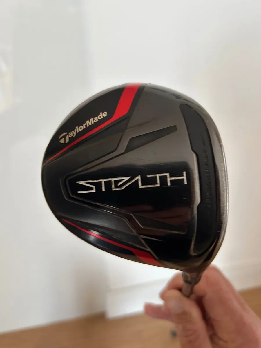 Taylormade stealth 3 wood for sale - Image 1