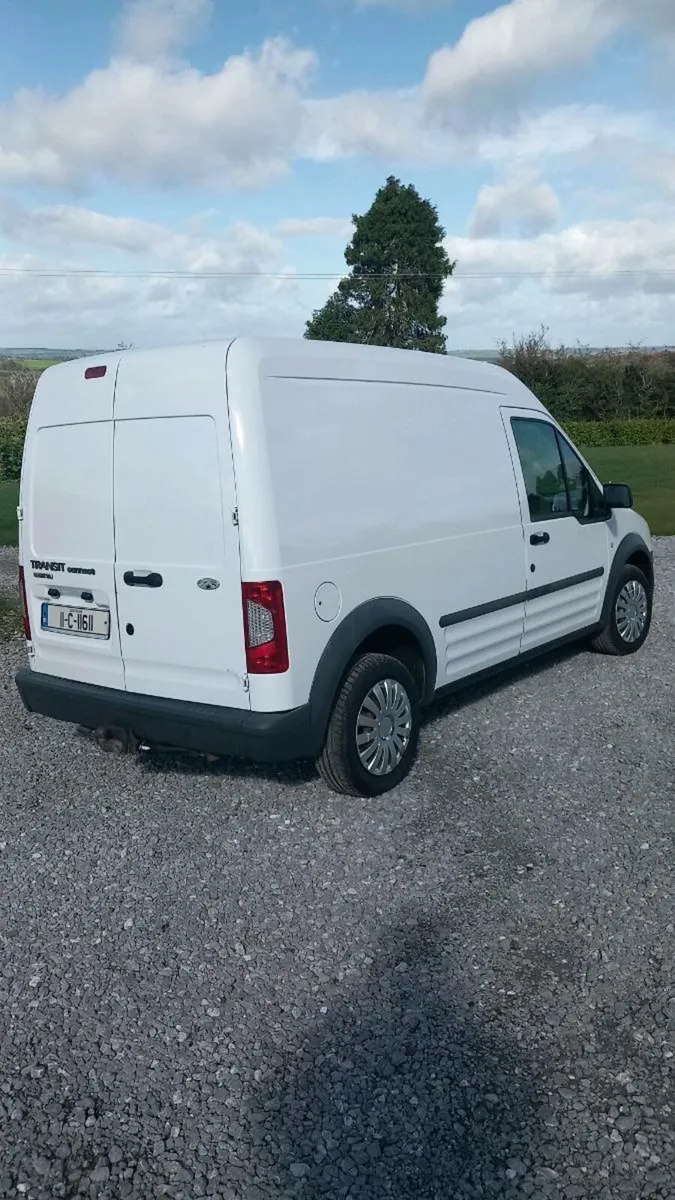 Ford transit connect . TESTED /TAXED TO 07/26 - Image 4