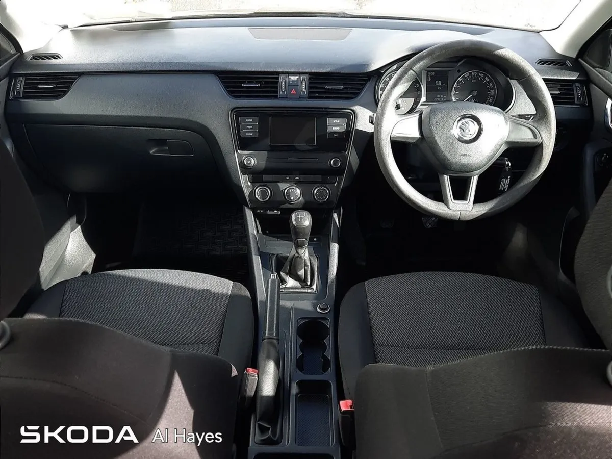 Skoda Octavia  estate active 1.6tdi 110HP - Image 2