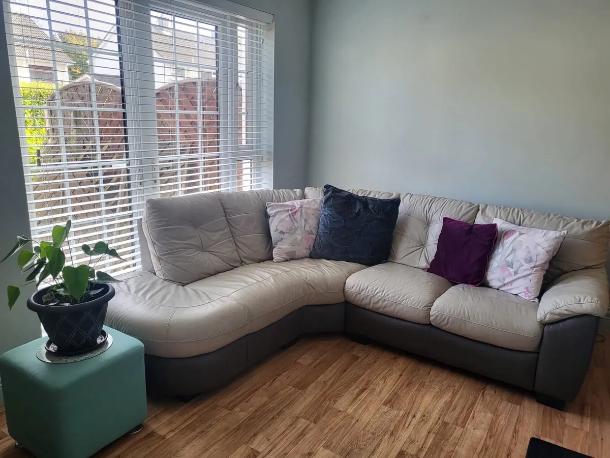 Cream Leather Couch - Image 4