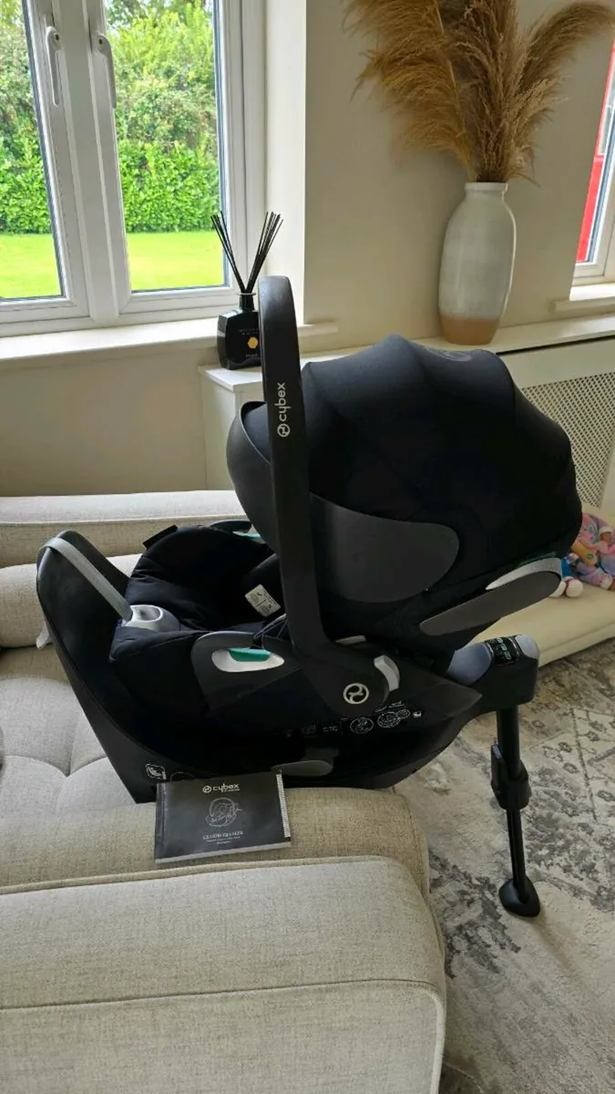 Cybex Cloud Z2  i-Size Car Seat - Image 1