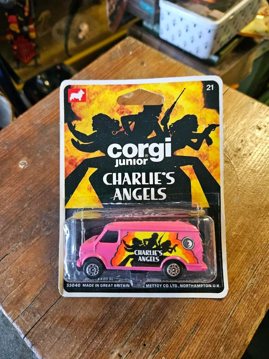 Corgi 1970's Charlie's Angels Van - Image 1