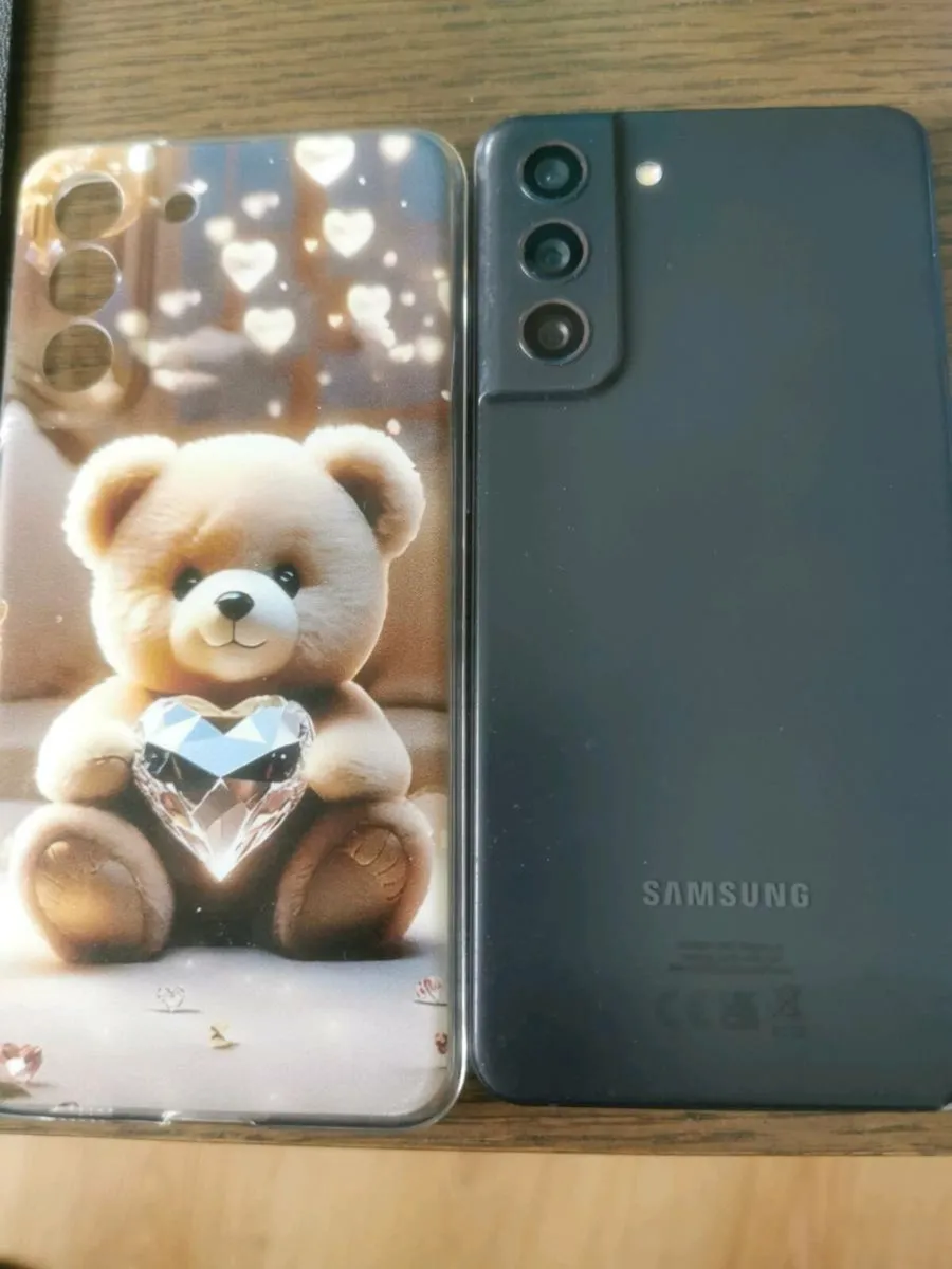 Samsung galaxy S21 FE - Image 1
