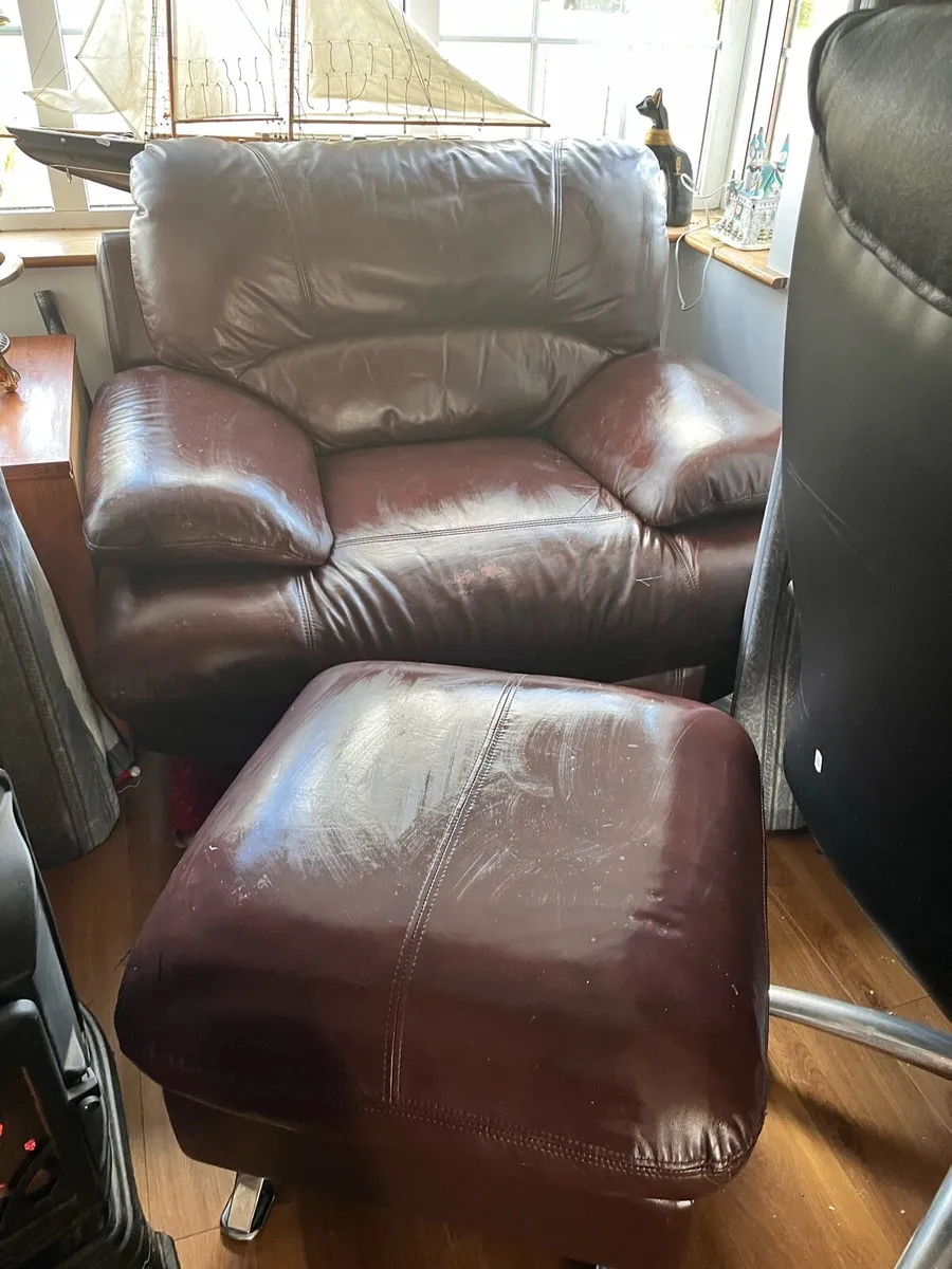 Leather Airchair - Image 1