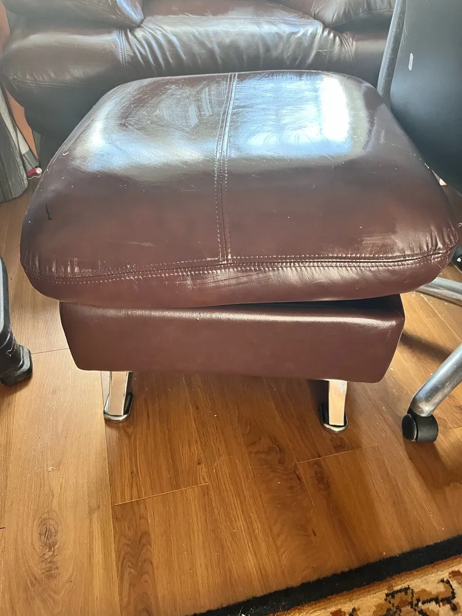 Leather Airchair - Image 4