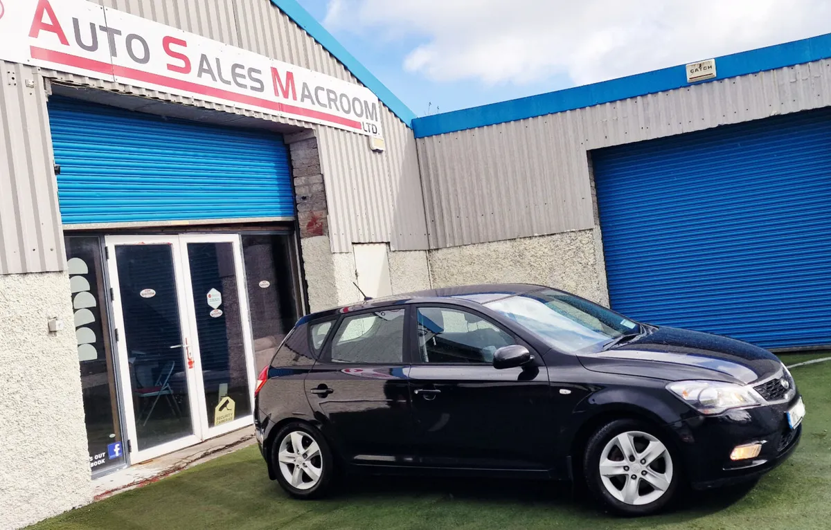 Kia Ceed TX 1.6CRD 6SP MANUAL LOW KM - Image 1