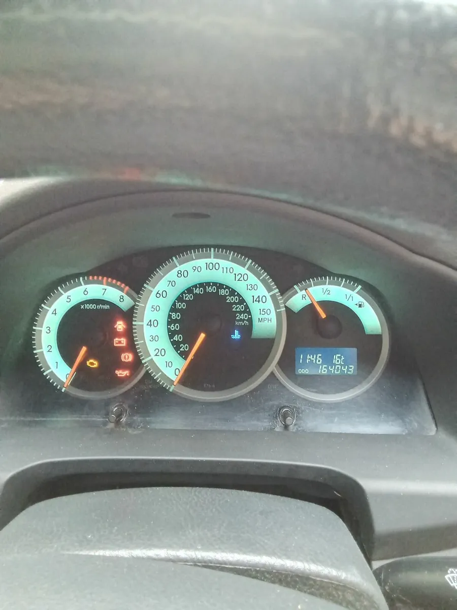 Toyota Corolla 2004 - Image 1