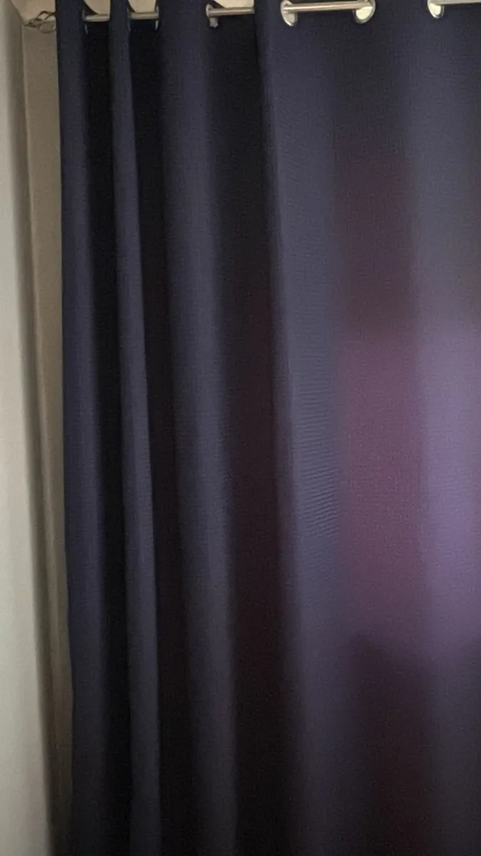 Curtains & Curtain pole - Image 3