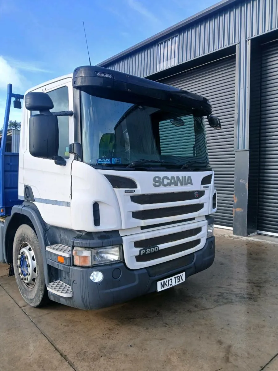 Scania P280 Plant lorry - Image 2