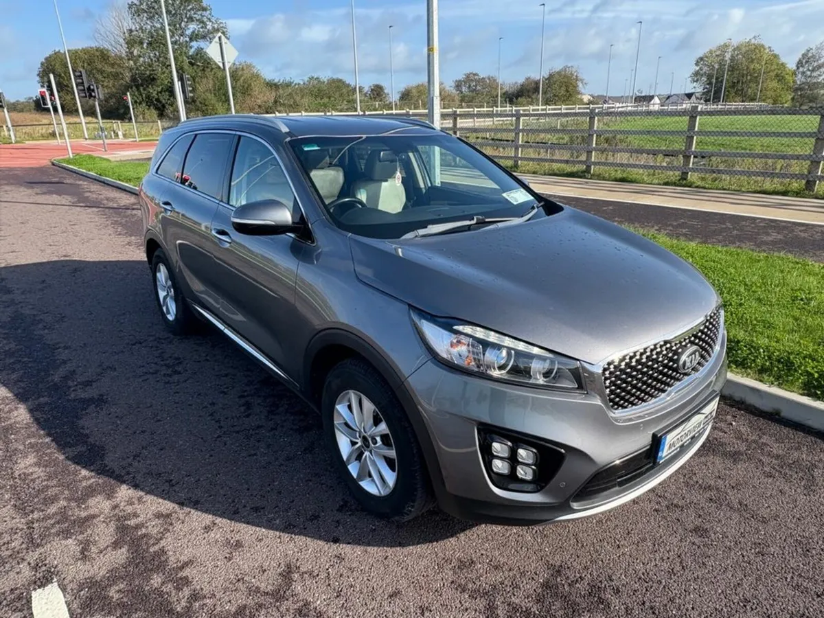 Kia Sorento 7seater 2.2d massive spec, - Image 3