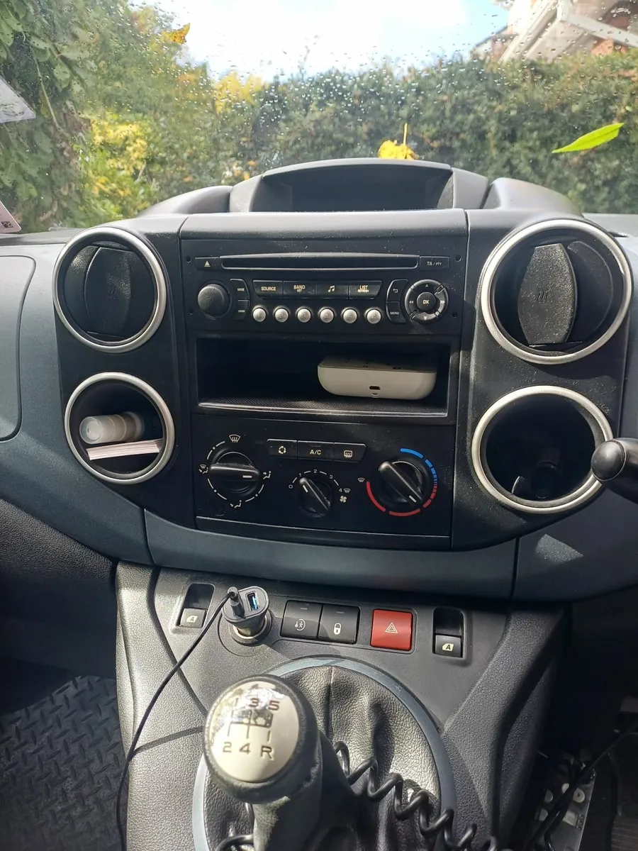 Wheelchair Accessible Taxi - Image 4