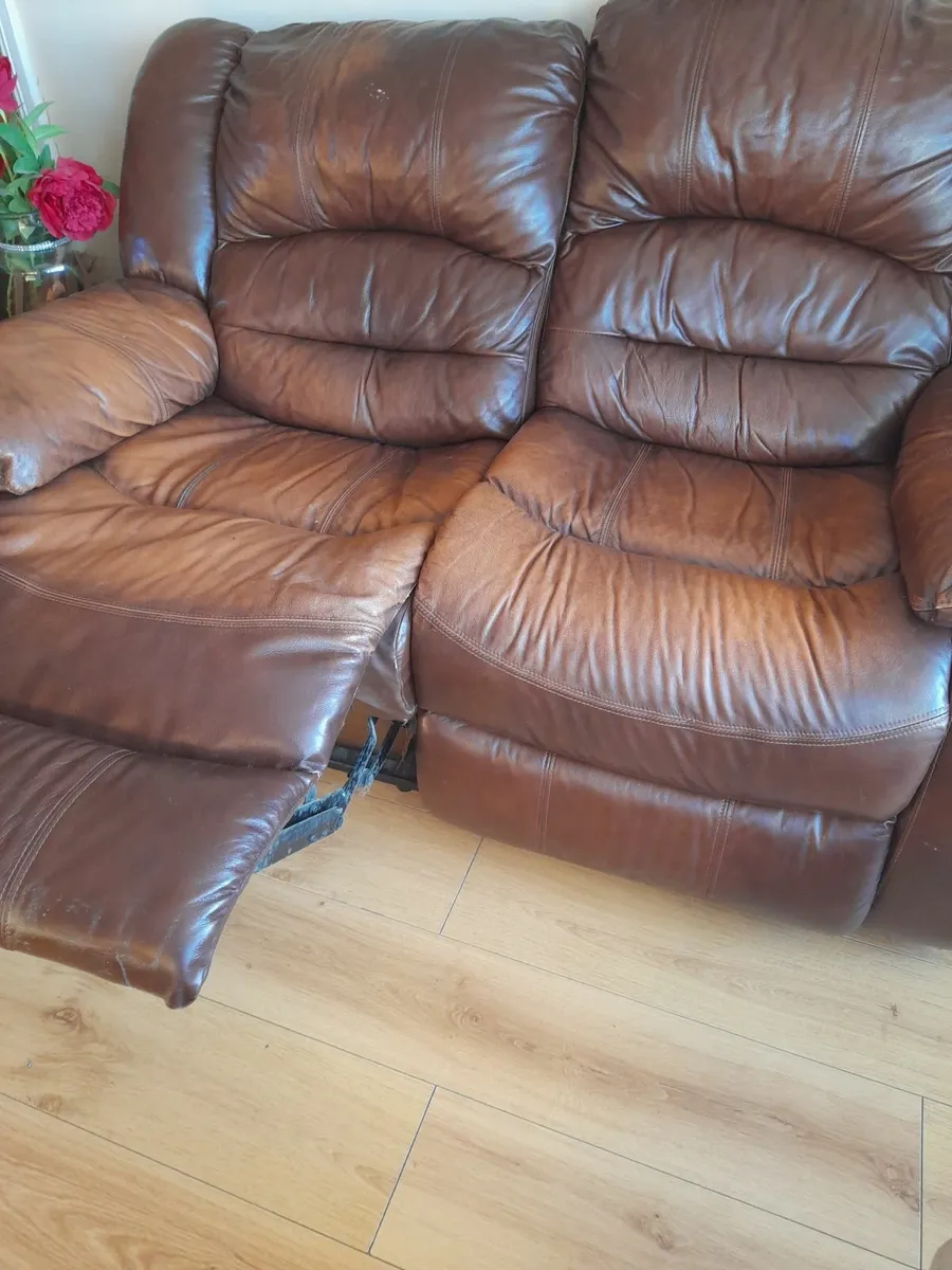 2 seater reclining sofa - Image 1