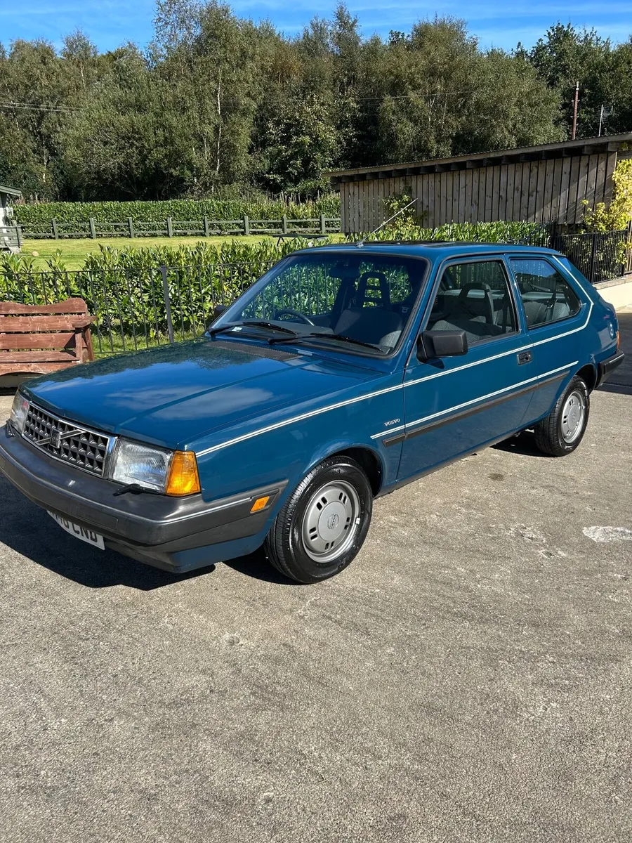 1990 Volvo 340 gl - Image 1