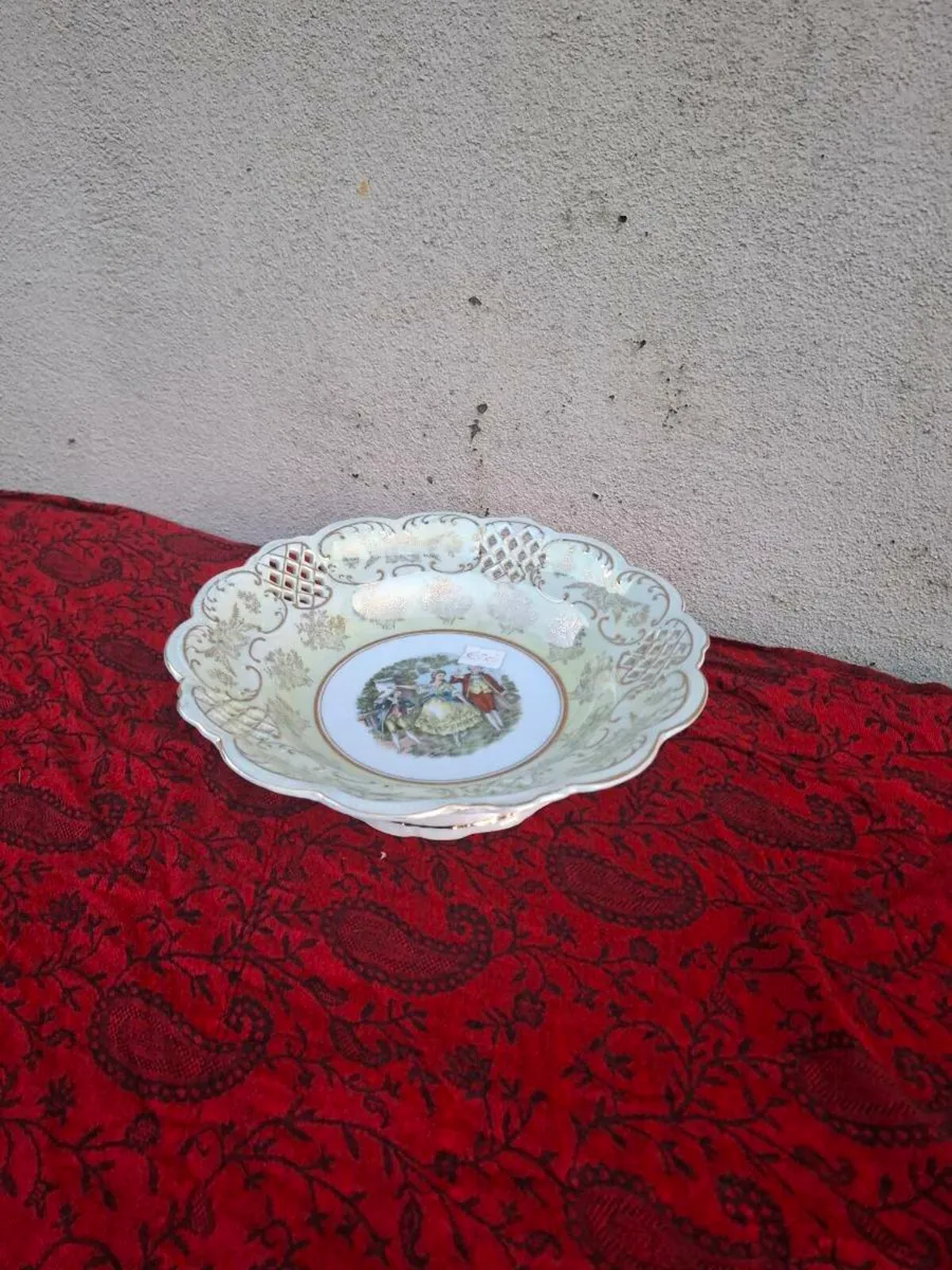 China yellow bowl postage possible - Image 1
