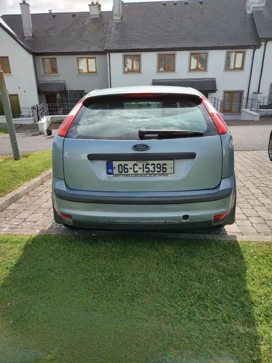 Ford Focus 1.4 petrol - Image 2