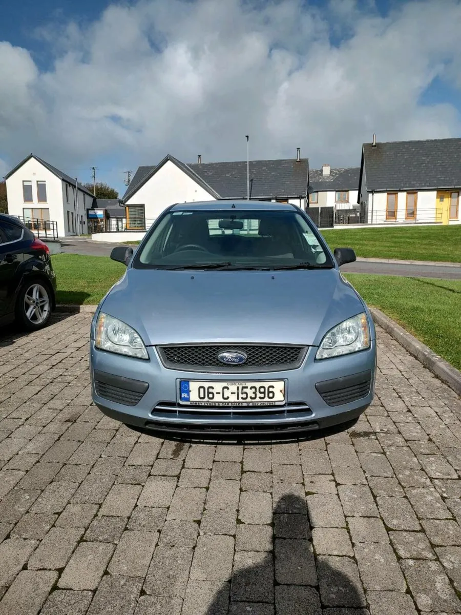 Ford Focus 1.4 petrol - Image 3