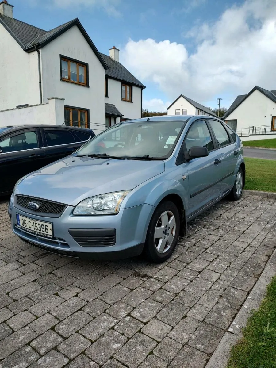 Ford Focus 1.4 petrol - Image 4