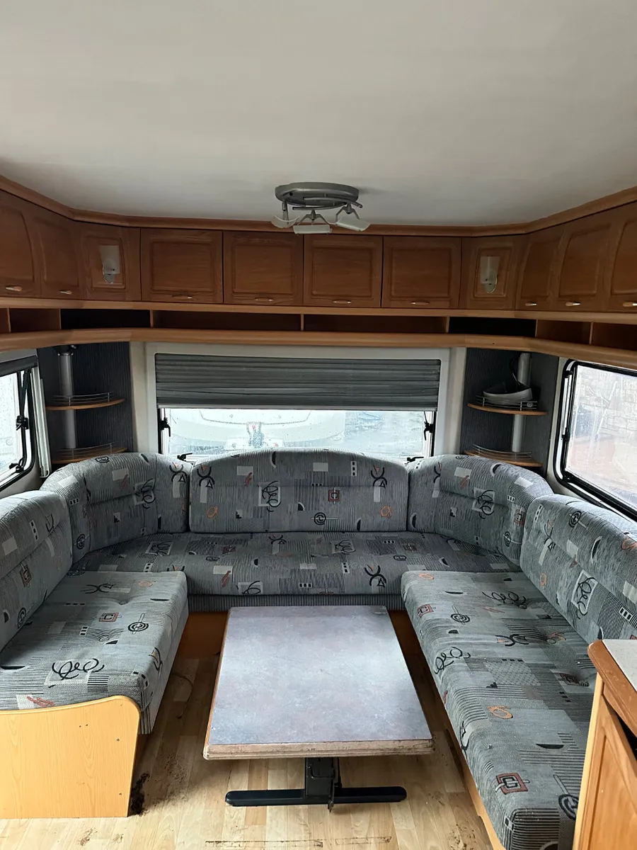✨BARGAIN HOBBY PRESTIGE 4 BERTH FIXED BED✨ - Image 3