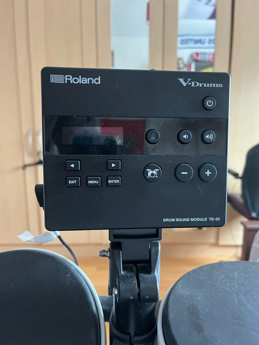Roland TD-02K Electronic Drum Kit + Accesories - Image 2