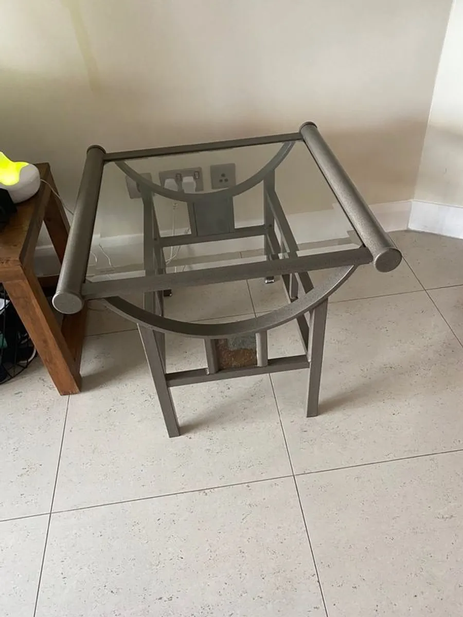 Glass table - Image 2