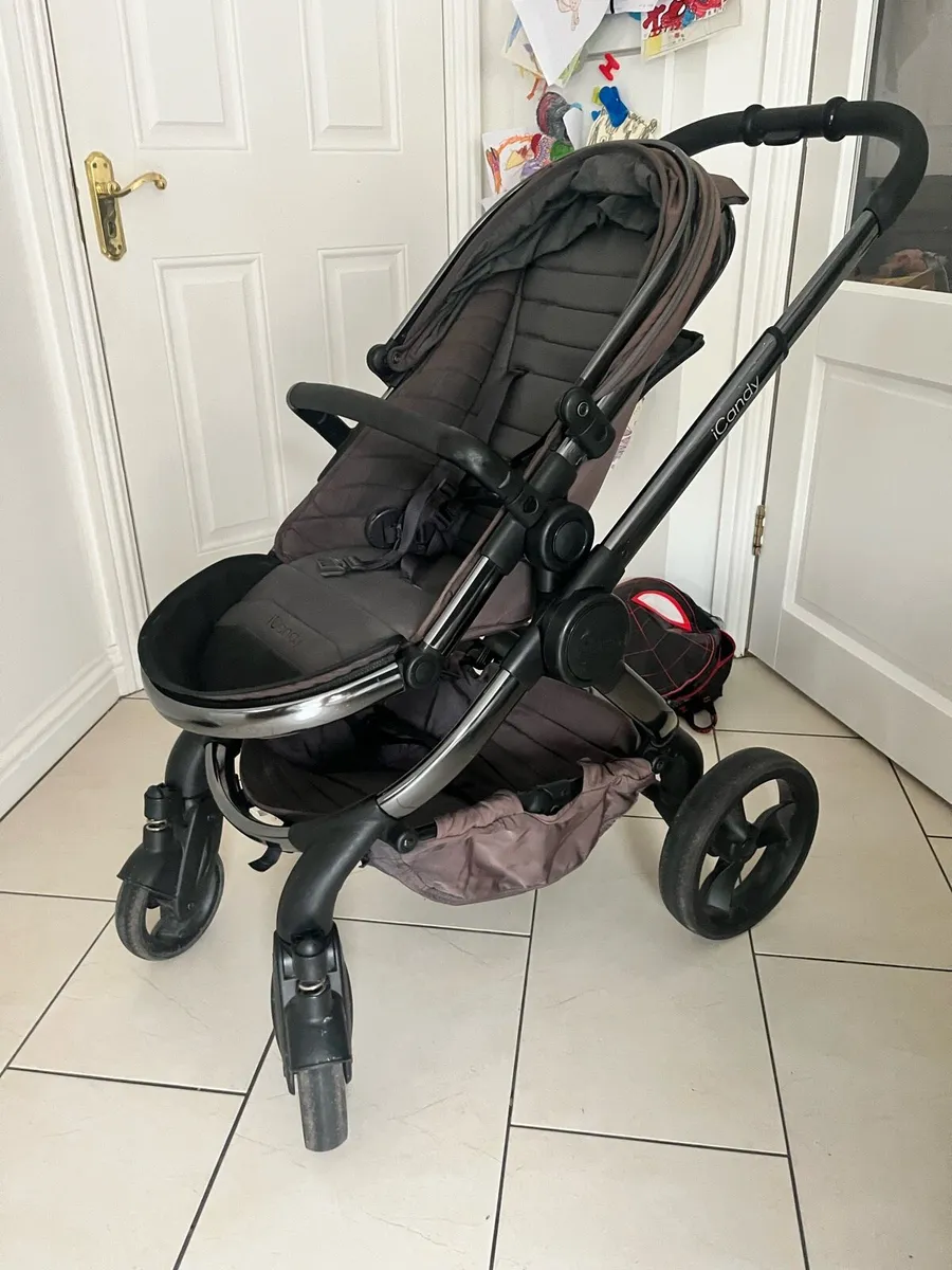Icandy buggy and bassinet -Free - Image 4