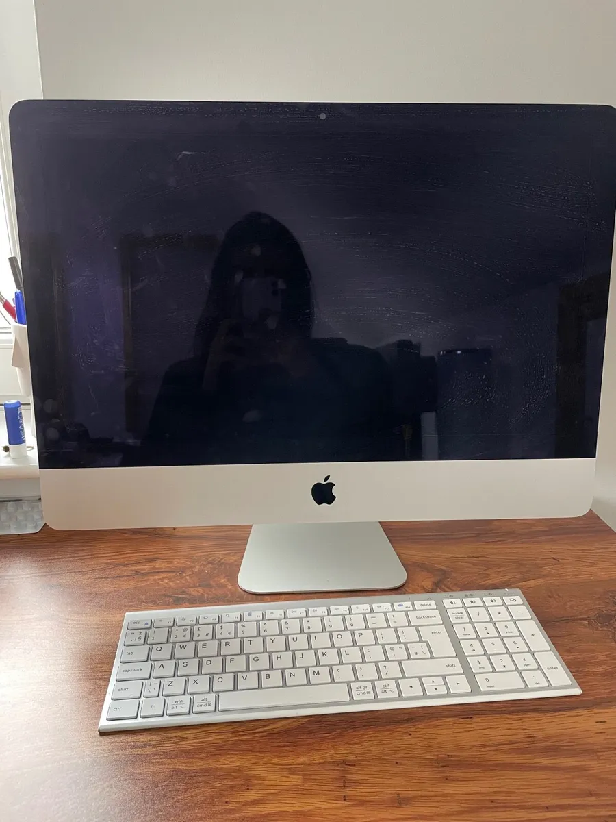 iMac - Image 1