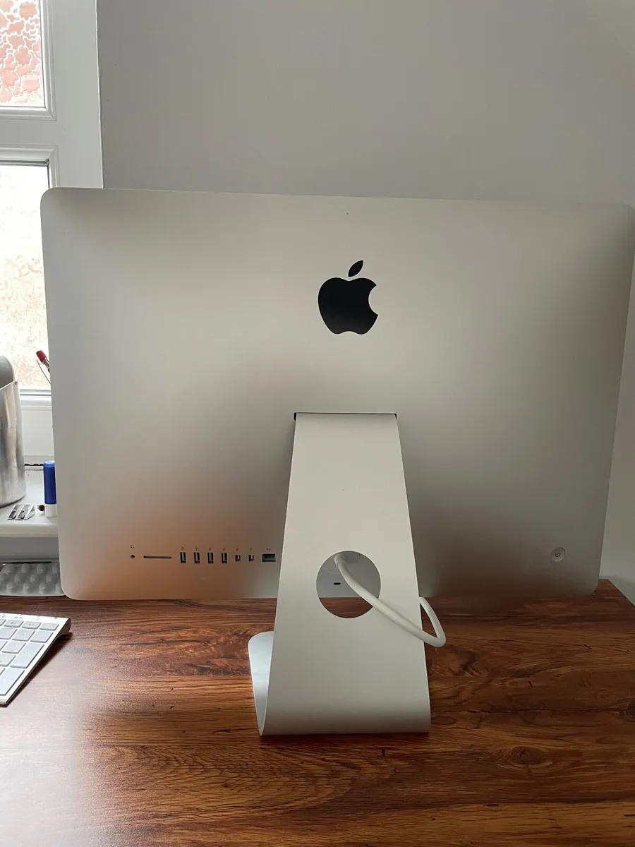 iMac - Image 2