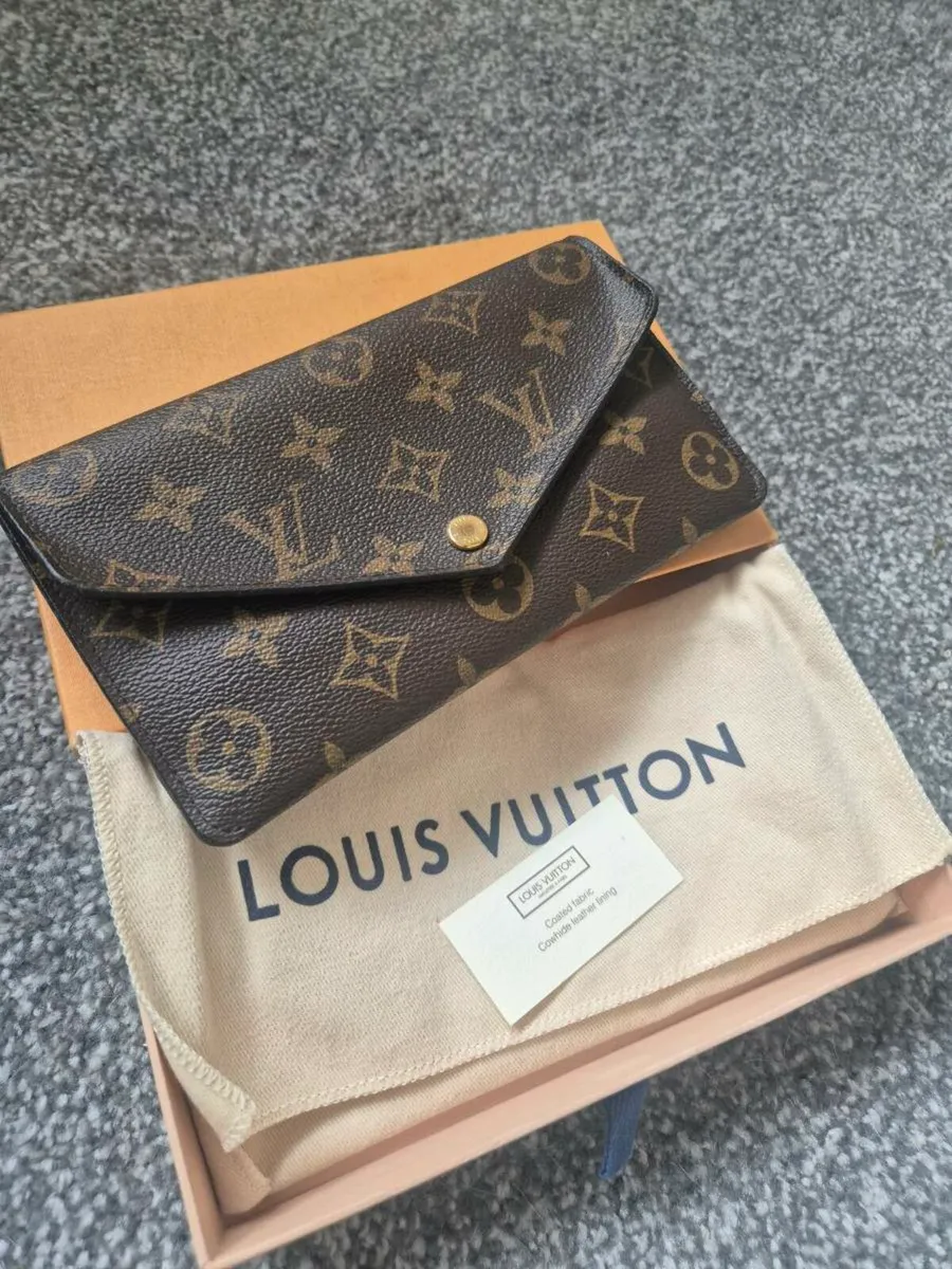 Louis Vuitton - Image 2