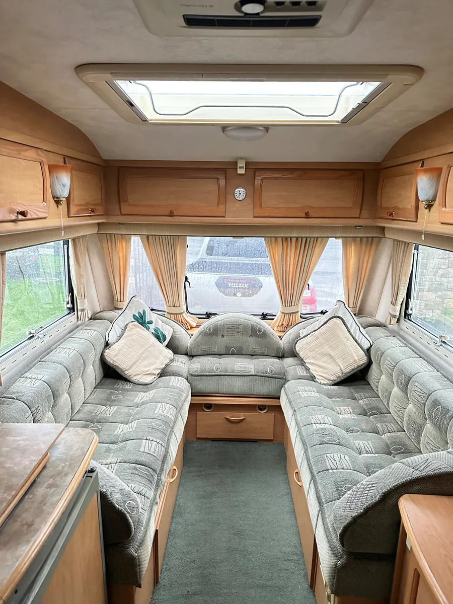 ✨STUNNING COACHMAN LASER 590- 5 BERTH✨ - Image 3