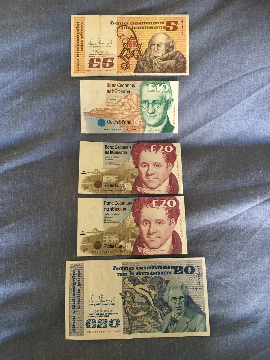 Irish banknotes - Image 1