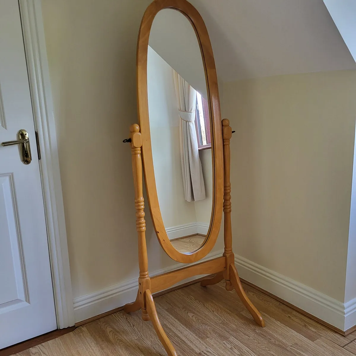 Free standing Mirror