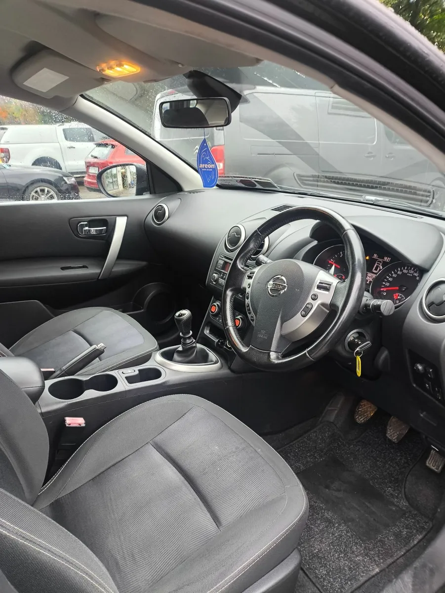 Nissan Qashqai 2011 - Image 3