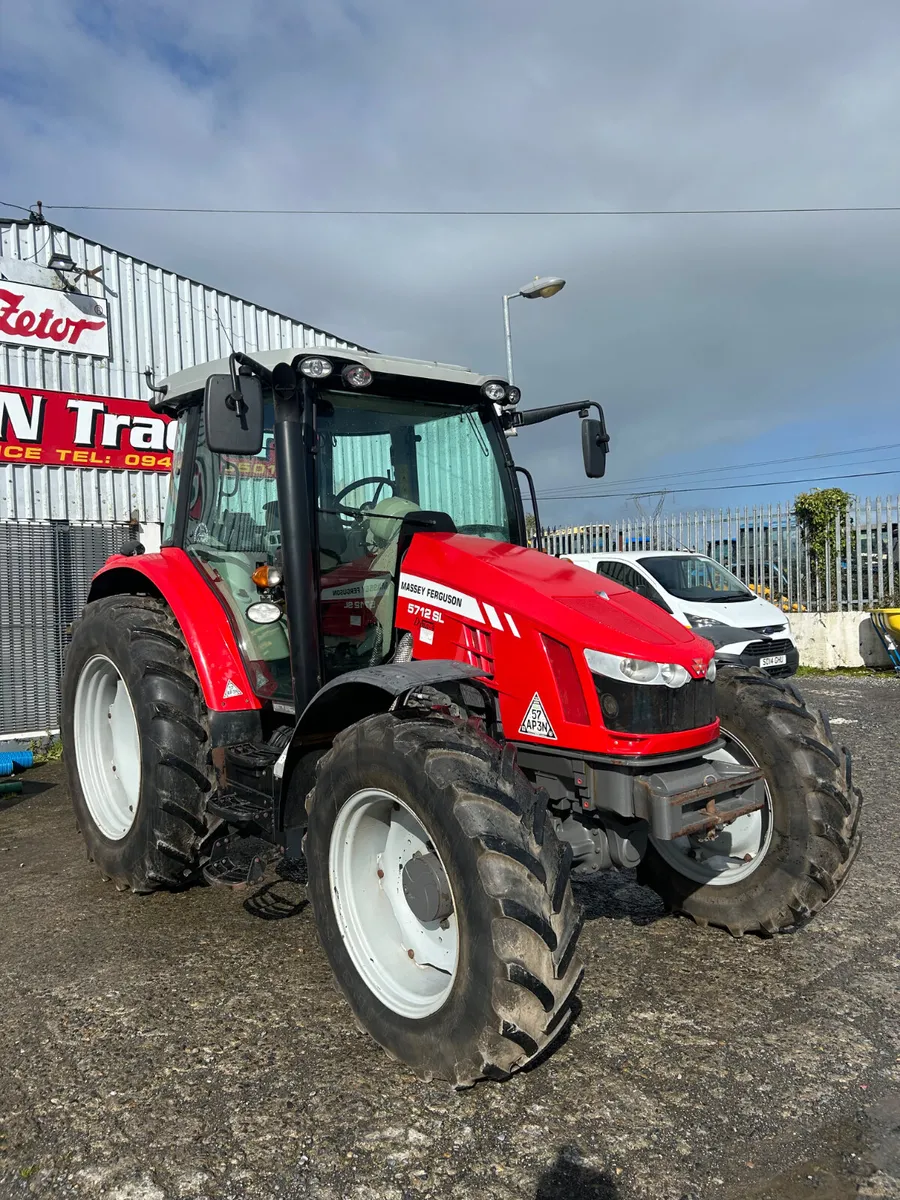 2017 Massey Ferguson 5712 SL - Image 3