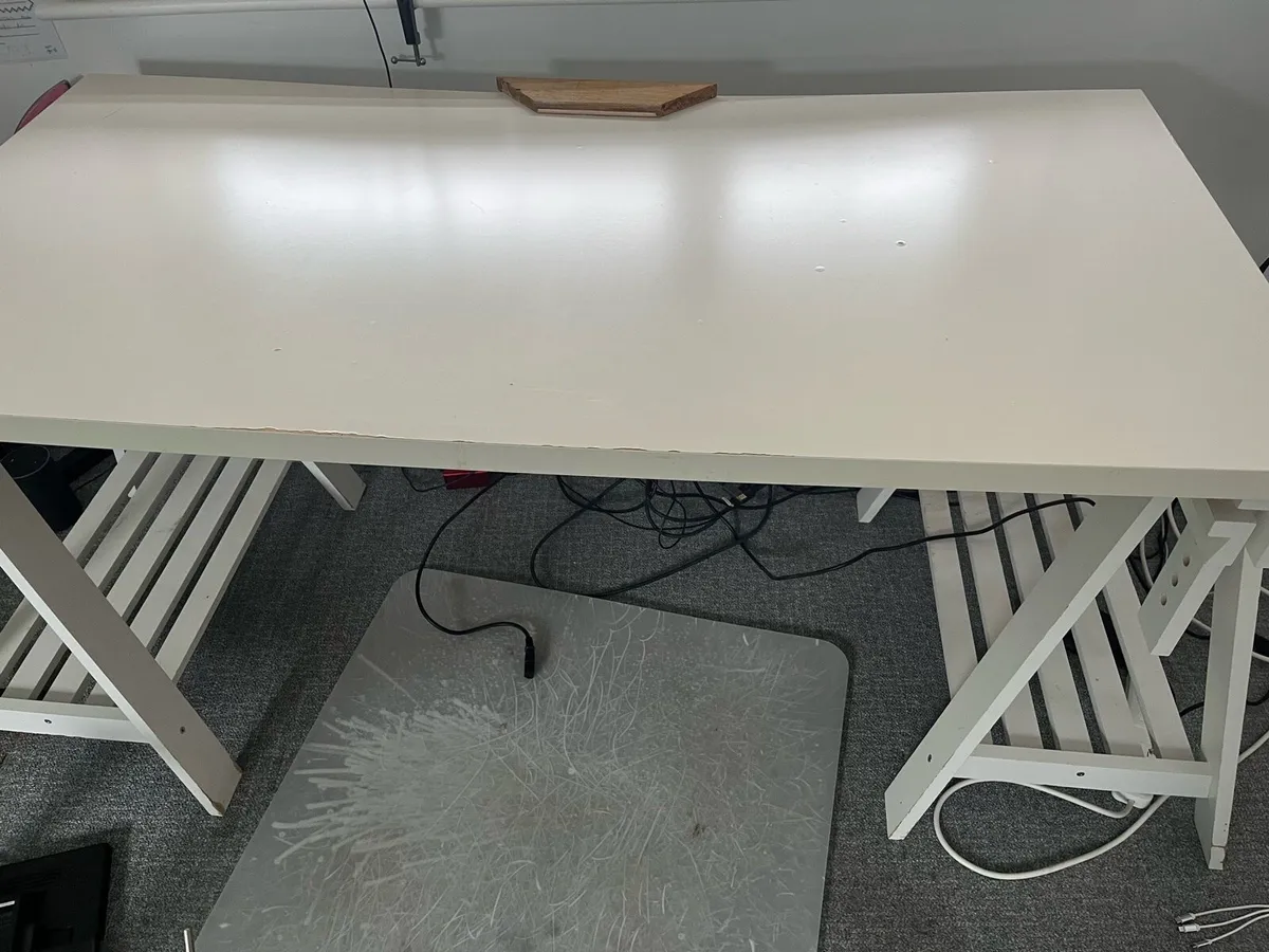 White ikea desk - Image 2